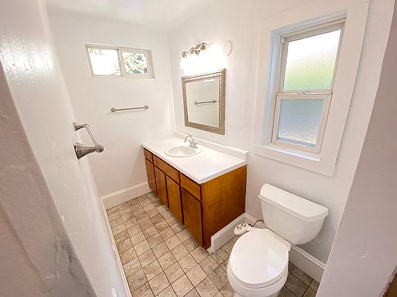 3rd image of 437 19th St