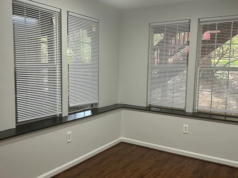 18204 Coachmans Rd — Photo 17
