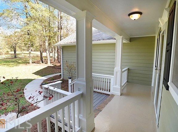 3rd image of 205 Brookshire Dr