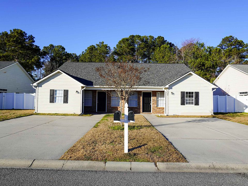 1st image of 1798/1800 Barberry Dr.