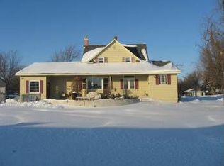 100 Bowman St, Stewart, MN 55385