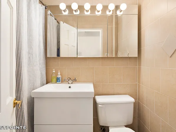 145 Sullivan Street image 4 of 9