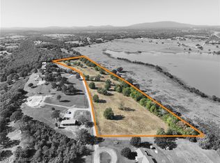 16 Timber Ridge Rd, Howe, OK 74940