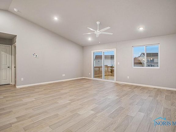 3rd image of 148 Meadowgate Dr