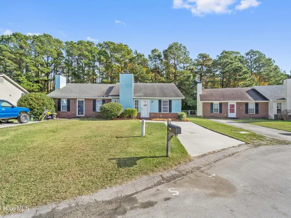 115 Live Oak Court, Midway Park, NC 28544