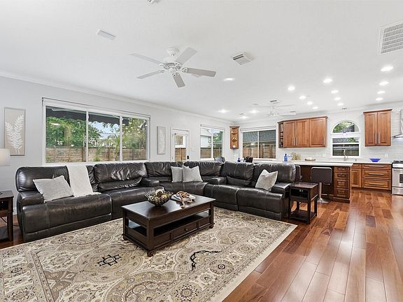 3rd image of 8103 Hurst Forest Dr