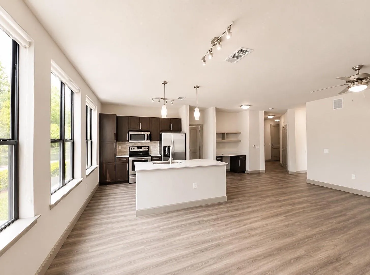 2 bed, 2.0 bath, 1326 sqft, $1,850 — Photo 1