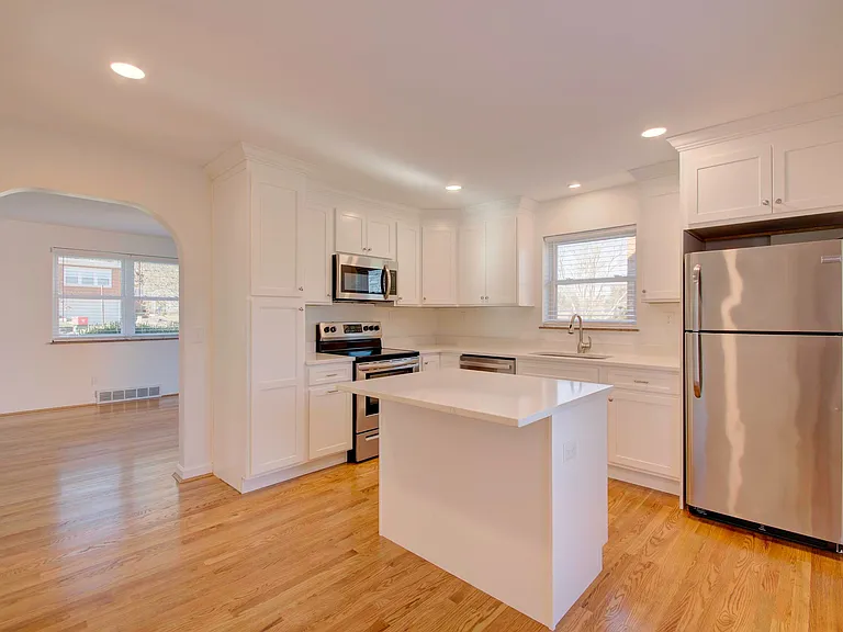 Kitchen 1-2