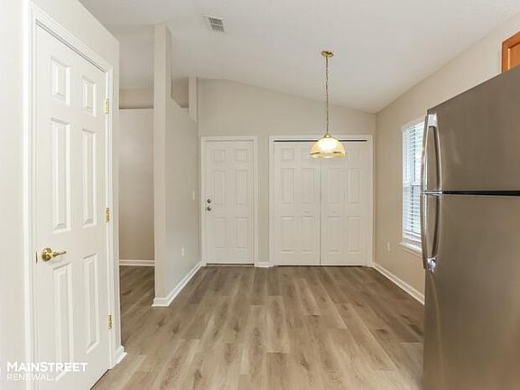 5th image of 9157 Fallsmill Dr