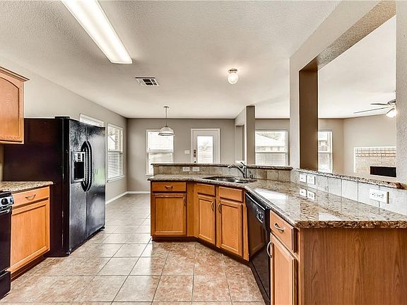 5th image of 3633 Dove Ln