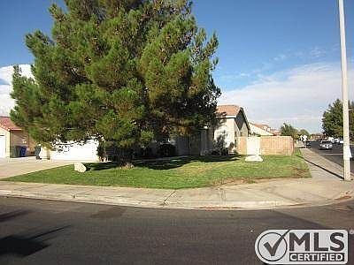 2nd image of 15217 Flagstaff St
