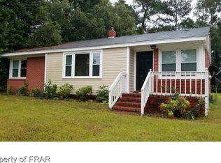 905 Sandalwood Dr, Fayetteville, NC 28304