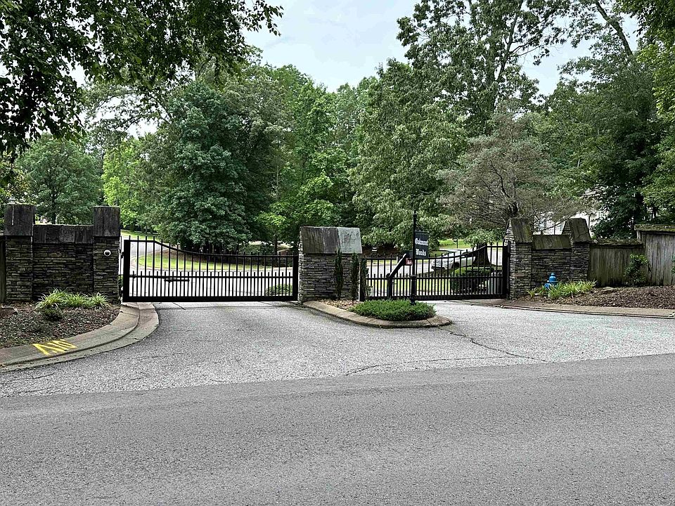 1st image of 103 Oakmont Woods Dr