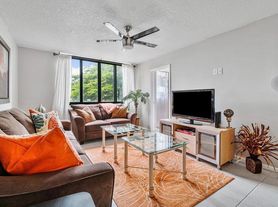 755 Dotterel Rd, Delray Beach, FL