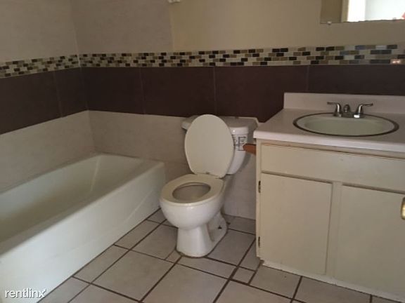 5th image of 5202 Viceroy Dr APT C