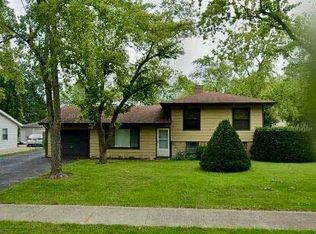505 Banyan Dr, Northbrook, IL