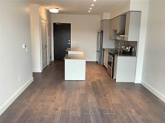 5th image of 15 Glebe St E #1304