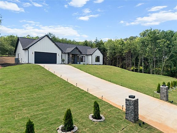 2nd image of 126 Brady Dr