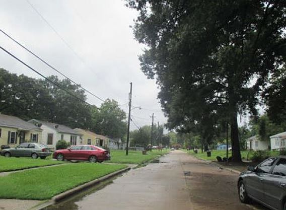 2nd image of 2826 Randolph St