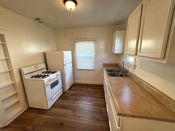 2nd image of 121-137 El Medio St #135