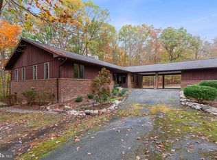 9114 Mountain Valley Rd, Fairfax Station, VA 22039