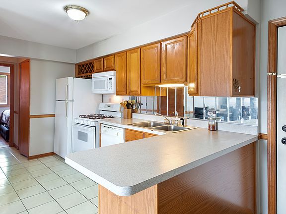 4th image of 5363 Edison Ave APT 3S