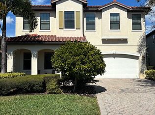 4103 Raffia Dr, Naples, FL 34119
