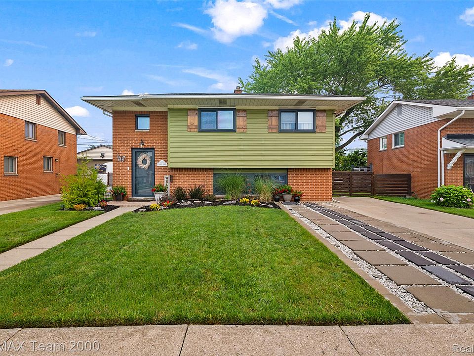 1st image of 14108 Stoeflet St