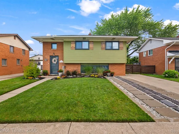 14108 Stoeflet St, Gibraltar, MI 48173