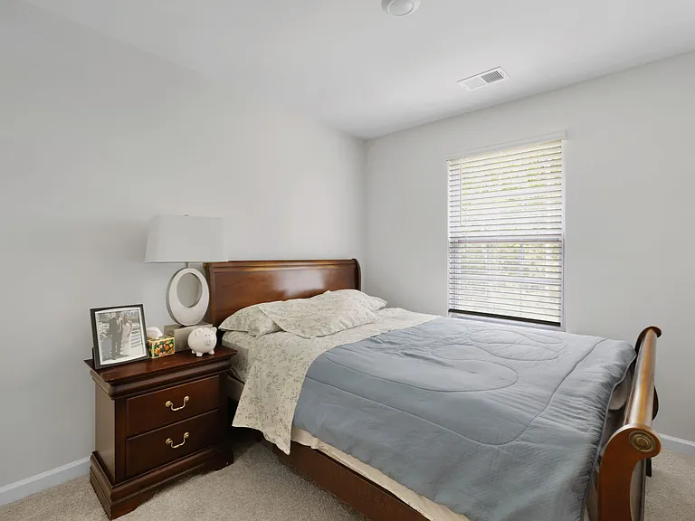 1133 Evelynnview Ln — Photo 18