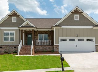 565 Lakeshore Cove Dr #27, Fort Oglethorpe, GA 30742