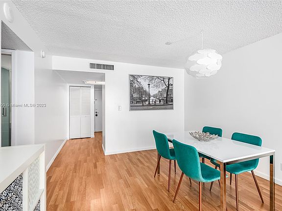 5th image of 2655 Collins Ave APT 703