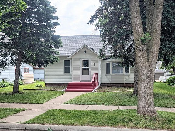 2nd image of 208 S 7th St