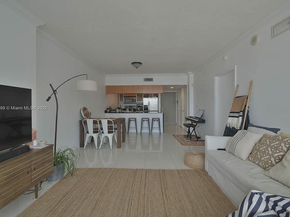 1st image of 1750 N Bayshore Dr APT 3406