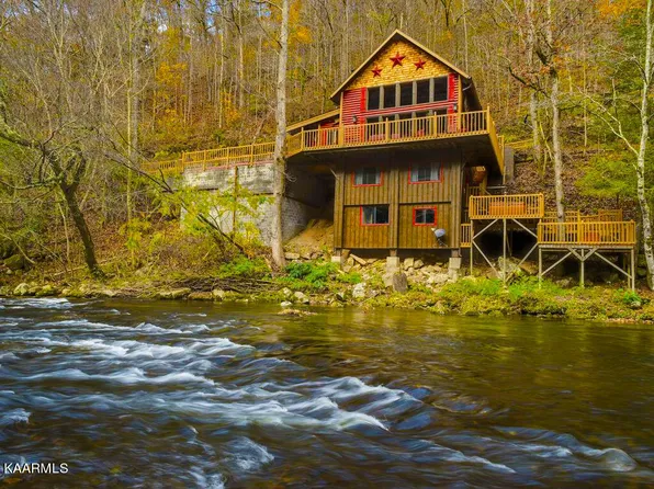 2697 Brandy Way, Sevierville, TN 37876