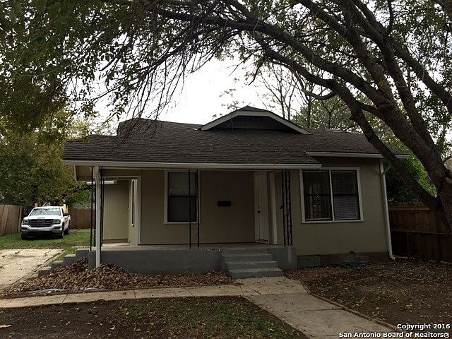 1st image of 614 W Rosewood Ave