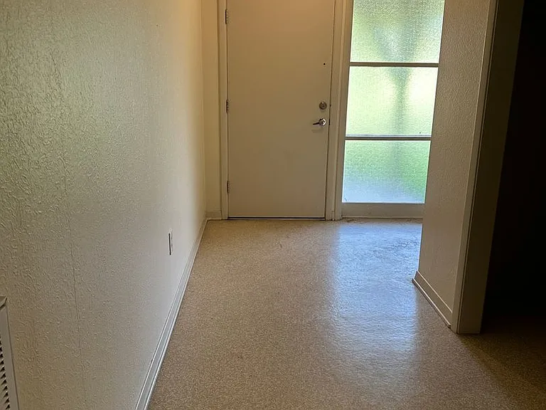 944 Princewood Ct — Photo 9