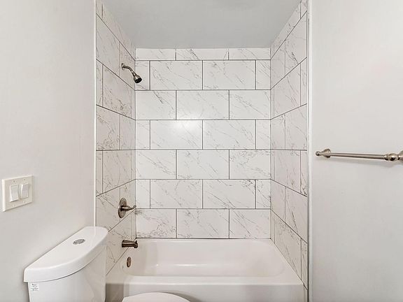 4th image of 1707 N 18th St #B8