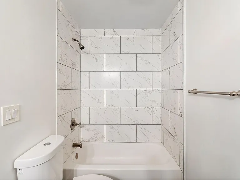 1707 N 18th St #B8 — Photo 4