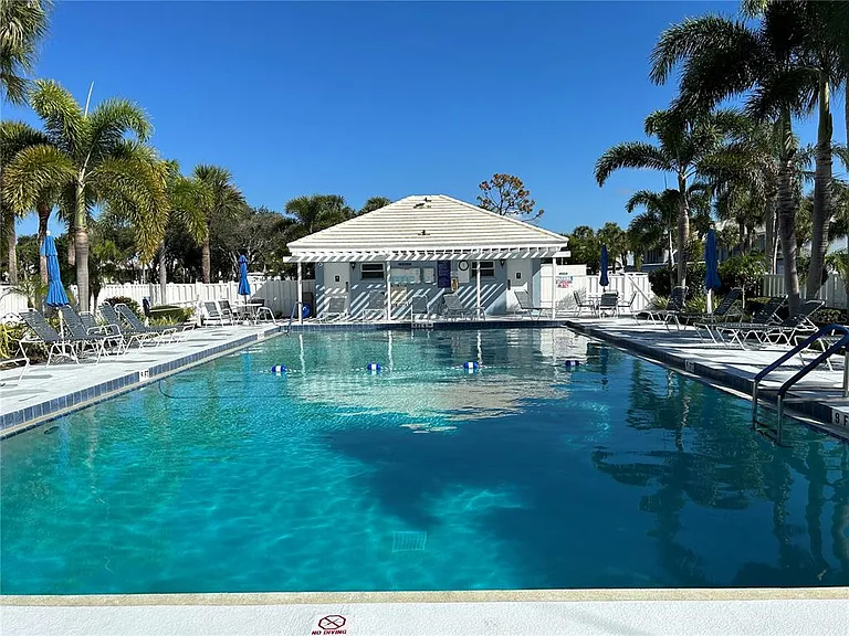 425 Cerromar Ter #359 — Photo 51