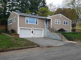 26 Memorial Dr, Manchester, NH 03103