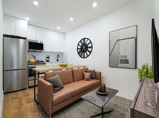 109 1st Ave #3, New York, NY 10003