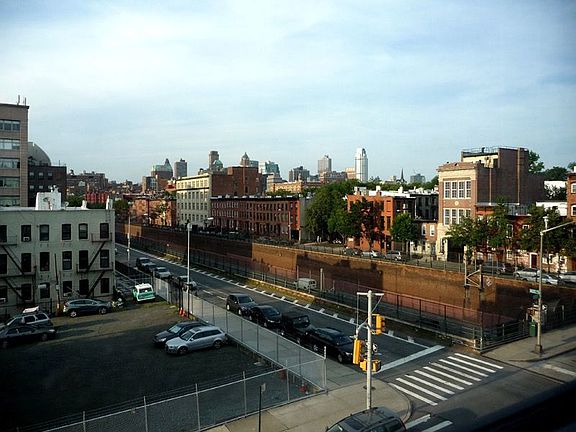 5th image of 156 Sackett St APT 4A