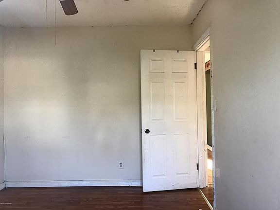 5th image of 10305 Meadowview Dr
