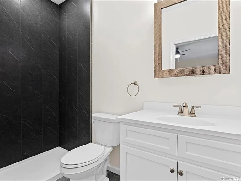 455 Sherman Rear Ave — Photo 5