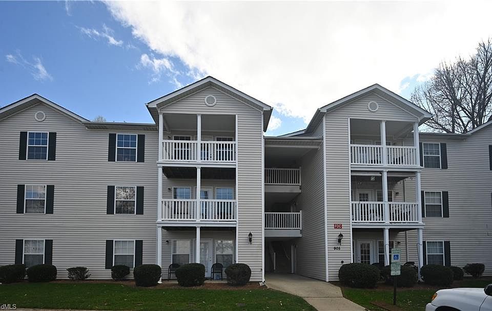 1st image of 905 Hanahan Ct Unit 2A