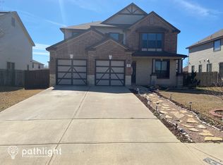690 New Bridge Dr, Kyle, TX 78640