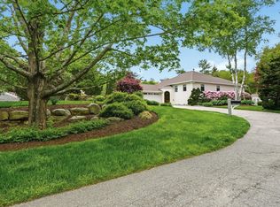 6 Victoria Rd, Manchester, MA 01944