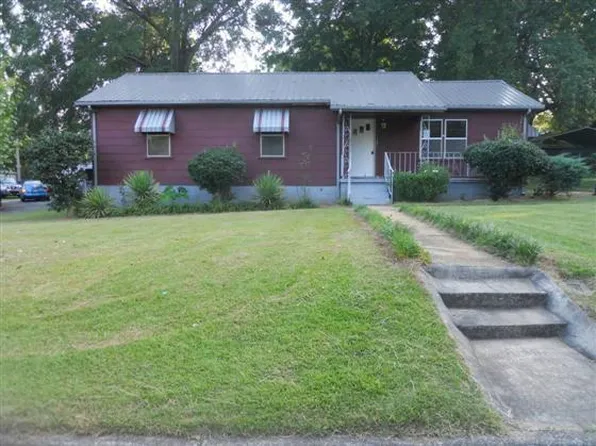 322 9th Ct S, Bessemer, AL 35020