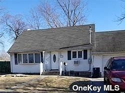 1st image of 25 Birchgrove Dr